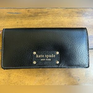 NWT Kate Spade Remy Wellesley Leather Flap Wallet Black